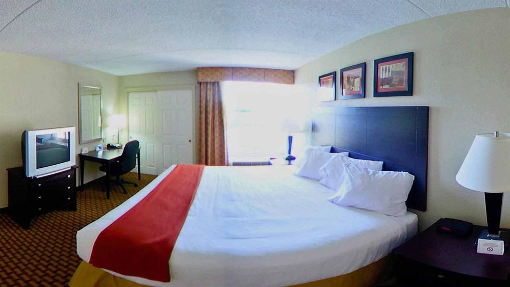 Holiday Inn Express Woodstock-Shenandoah Valley By Ihg Zewnętrze zdjęcie