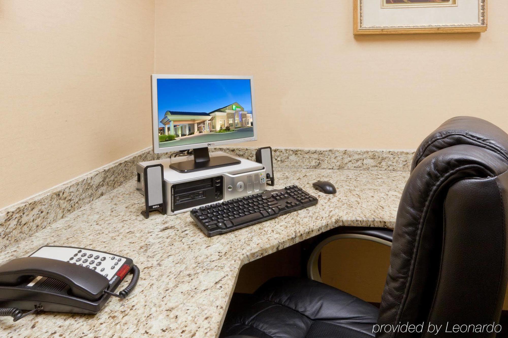 Holiday Inn Express Woodstock-Shenandoah Valley By Ihg Zewnętrze zdjęcie