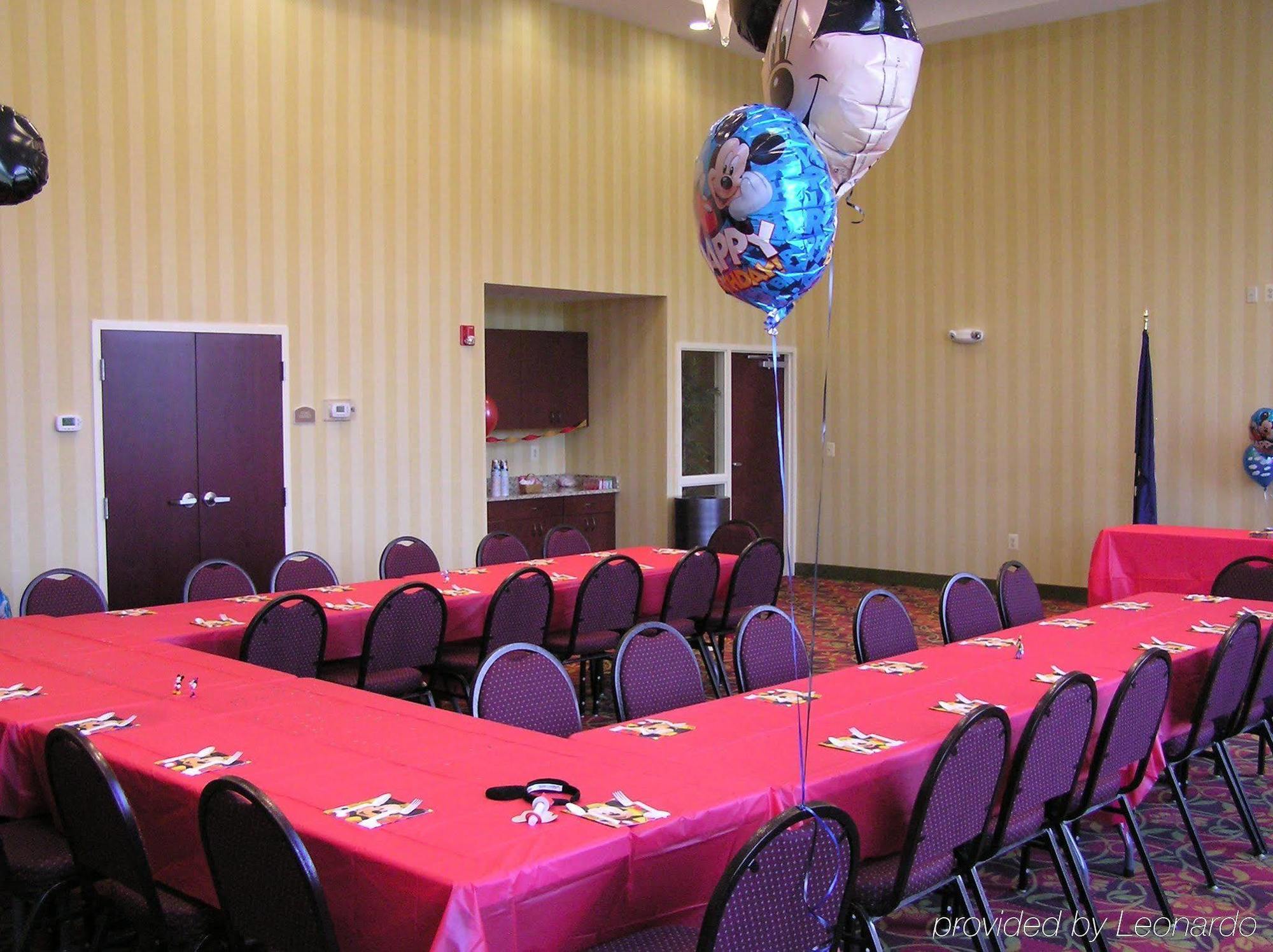 Holiday Inn Express Woodstock-Shenandoah Valley By Ihg Zewnętrze zdjęcie