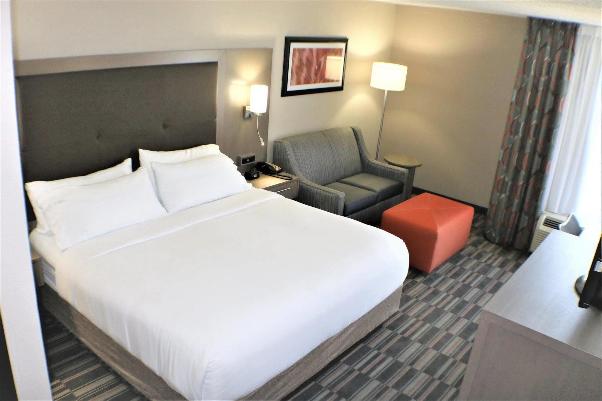 Holiday Inn Express Woodstock-Shenandoah Valley By Ihg Zewnętrze zdjęcie